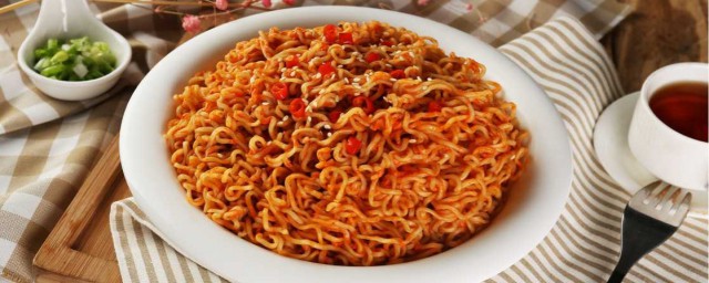 为什么火鸡面这么辣(火鸡面是不是超辣)