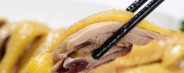 白切鸡是冷水煮吗(白切鸡冷水下锅煮多久)