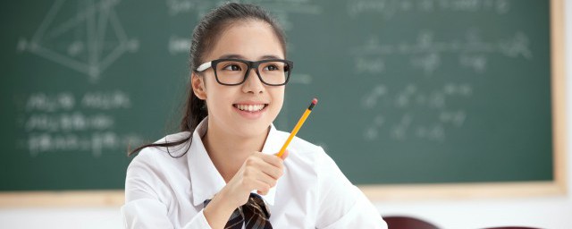 简短的英语句子摘抄(优美的英语句子摘抄简短,励志)