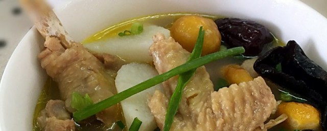 板栗鸡汤如何炖好喝又营养(板栗炖鸡汤好喝吗)