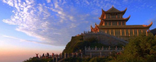 四大佛教名山是指哪里(中国佛教四大名山是指什么)