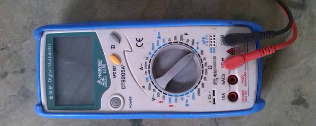 万能表的使用方法(万用表的使用方法图解)