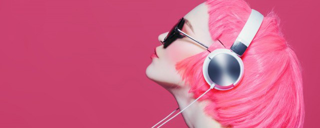 过去未来歌曲介绍(过去未来这首歌表达)