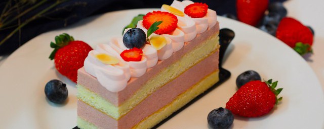 蛋糕做出来不蓬松的原因(蛋糕做起来不蓬松是什么原因)