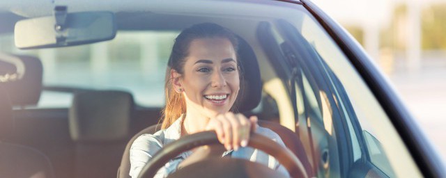 两侧通行标志是什么意思(2侧通行的标志)