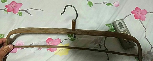 怎样去掉竹衣架霉点(竹衣架发霉小窍门)