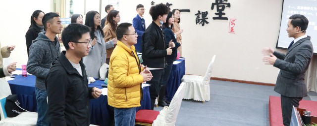 振振有词的含义(振振有词的解释是什么)