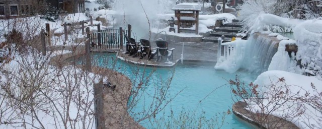 泡温泉要注意什么(泡温泉要注意什么问题)