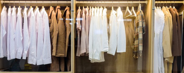 卧室衣柜摆放风水禁忌有哪些(房间衣柜的摆放风水)