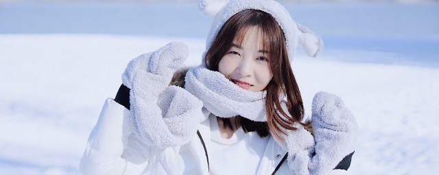 羽绒服的选购技巧都有哪些(挑选羽绒服应该注意哪些点)