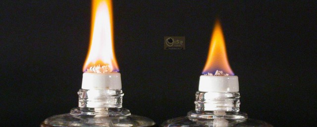 酒精灯火焰温度多高(酒精灯火焰温度多少度)