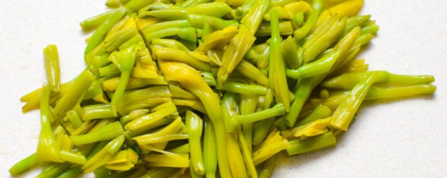 鲜黄花菜禁忌人群有哪些(鲜黄花菜的功效与禁忌)