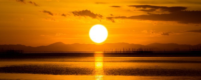 早上打一字具体是什么字(早上打一字的答案)