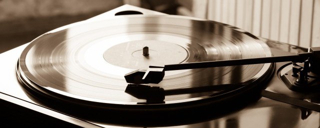 东汉末年分三国是什么歌曲(东汉末年分三国是哪首歌的歌词)