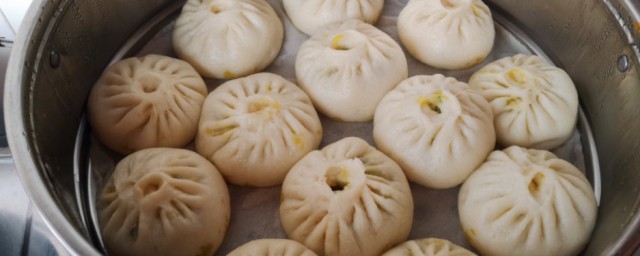 包子蒸时间长了会硬吗(包子时间蒸长了会怎么样)