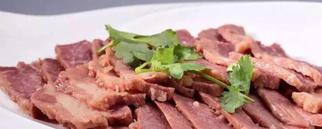 驴肉哪些人群不能吃(驴肉哪种人不能吃)