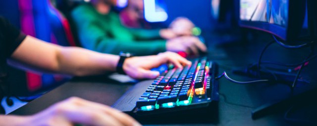 暴击效果的解释(暴击效果区别)