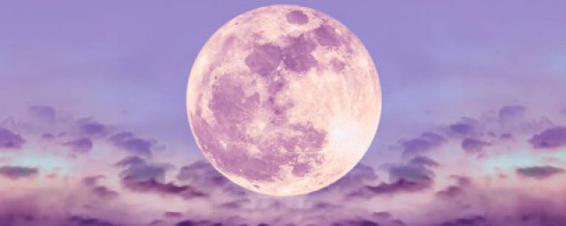 静夜思前两句运用的手法是什么(静夜思手法赏析)