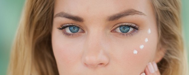 左眼皮跳跳是怎么了(右眼皮跳跳左眼皮跳跳怎么回事)