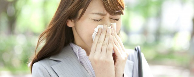 打喷嚏有什么意思(打喷嚏啥意思)