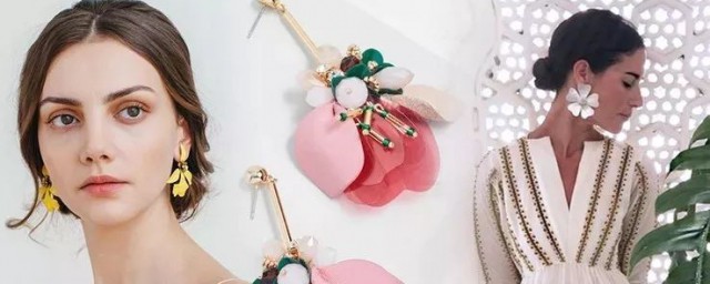 耳环配衣服的方法(耳环怎么配)