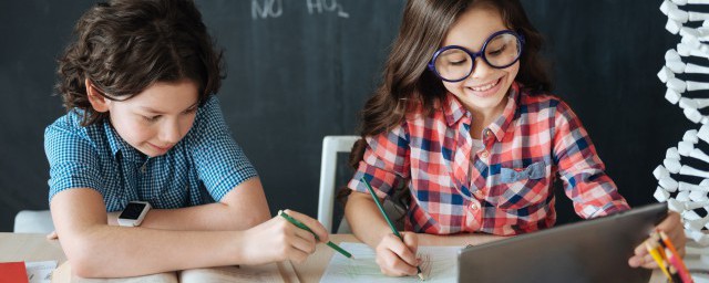 登鹳雀楼古诗内容及解释(登鹳雀楼古诗的解释)