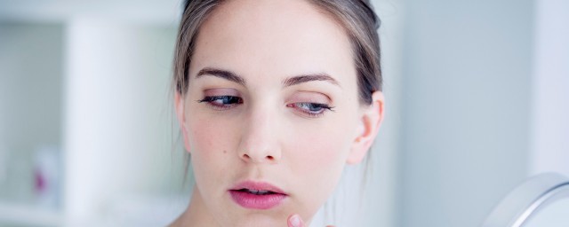 贵妇膏长时间用会伤害皮肤吗(常用贵妇膏会对皮肤怎么样)