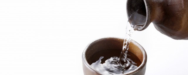 酒的标准代号如何区分(酒上的标准代号是啥意思)