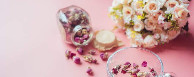 玫瑰花泡水喝有哪9大禁忌是什么(玫瑰花泡水喝行吗)