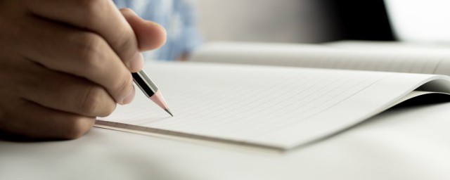 八月发圈的文案介绍(8月发朋友圈文案)