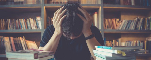 近在咫尺却远在天涯的含义(虽然远在天涯却近在咫尺是什么关系)