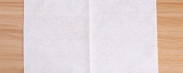 洗面巾有什么用法(洁面面巾怎么用)