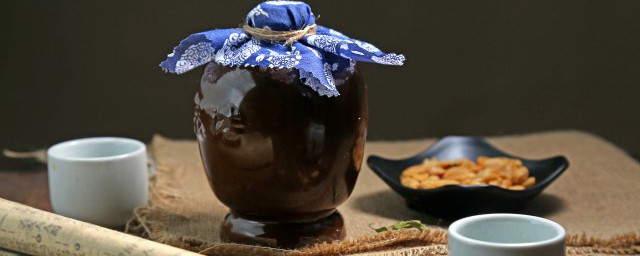 酱香型白酒解释(酱香型白酒又称为什么香型白酒?)