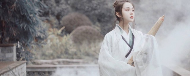 岂曰无衣与子同袍的含义