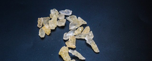 冰糖吃多了坏处有哪些(冰糖吃多了对身体有哪些影响)