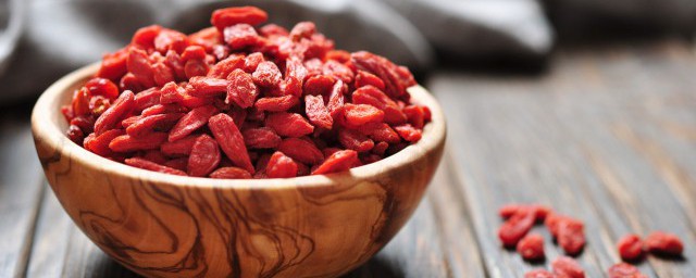 枸杞能不能冷冻保存(枸杞能放冷冻保存吗)