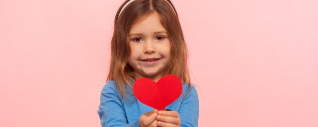 格局大气的女孩名字有哪些(大气格局大女孩起名)