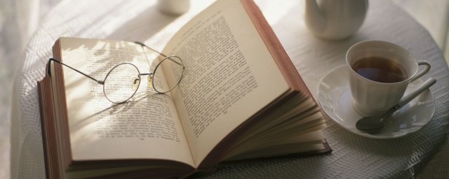 不问赶路人的出处(不问赶路人的整句话)