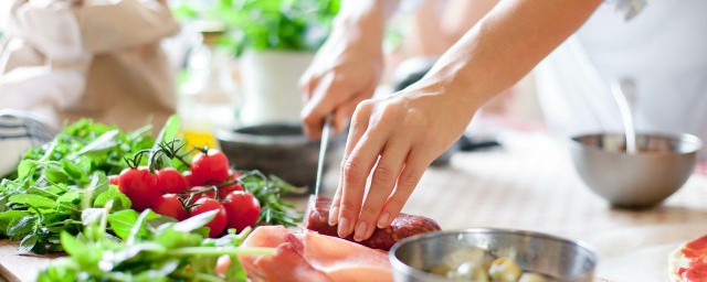 坐月子食谱推荐(坐月子美食食谱大全)