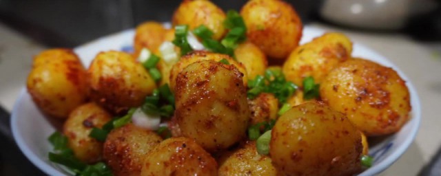 小土豆咸菜怎么做(小土豆咸菜怎么做视频)