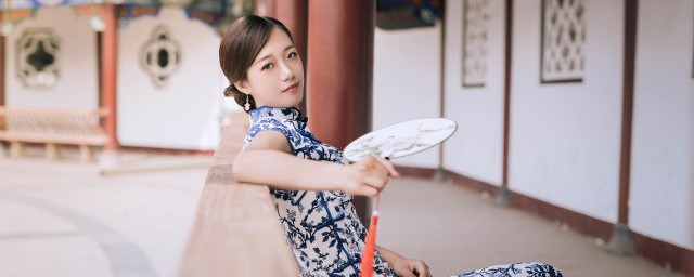 女人品茶的优雅句子(品茶的优雅女子句子)