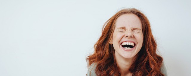 怎么形容最灿烂的笑容(形容灿烂笑容的句子)