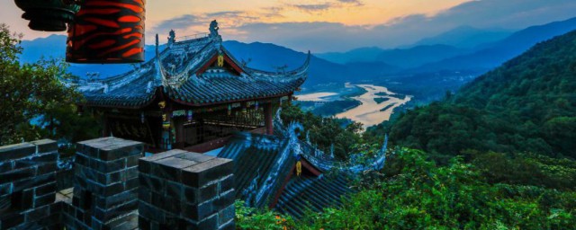 青城山攻略是什么(青城山玩耍攻略)