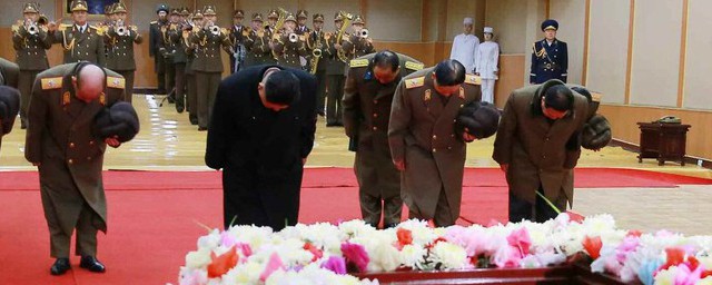 灵堂吊唁如何行礼(去灵堂吊唁需要注意什么)