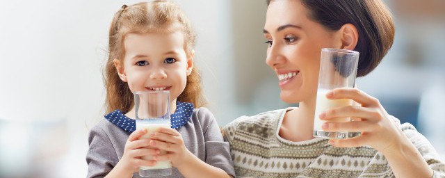 适合妈妈感谢女儿的句子(妈妈感谢女儿的说说)