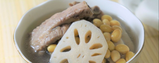 关于莲藕汤的功效与禁忌(喝莲藕汤的好处和坏处)