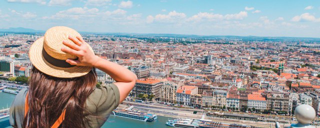 三亚旅游攻略介绍(三三亚旅游攻略)