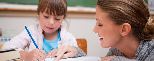 莫愁前路无知己天下谁人不识君诗句翻译(莫愁前路无知己天下谁人不识君译文)