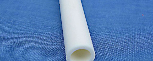 如何清洗塑料管(如何清洗塑料管内的青苔)