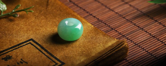 关于儿童戴玉的好处和禁忌(儿童能戴玉吗)